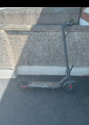 Electric scooters
