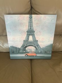 Medium size wall picture with the Eiffel Tower