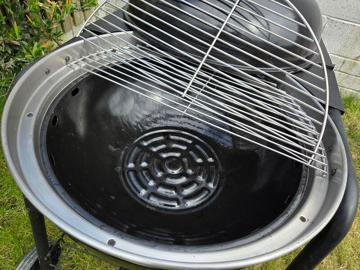 Big barbecue w/ table