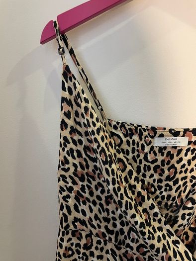 BERSHKA Leopard Frill Wrap Dress Size L!