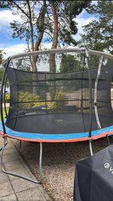 Trampoline 13 FT