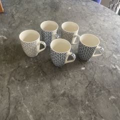 Set of 5 Newgrange Mugs