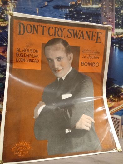 2 Al Jolsen scores