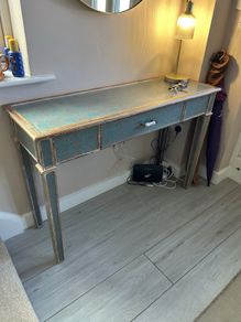 Console table