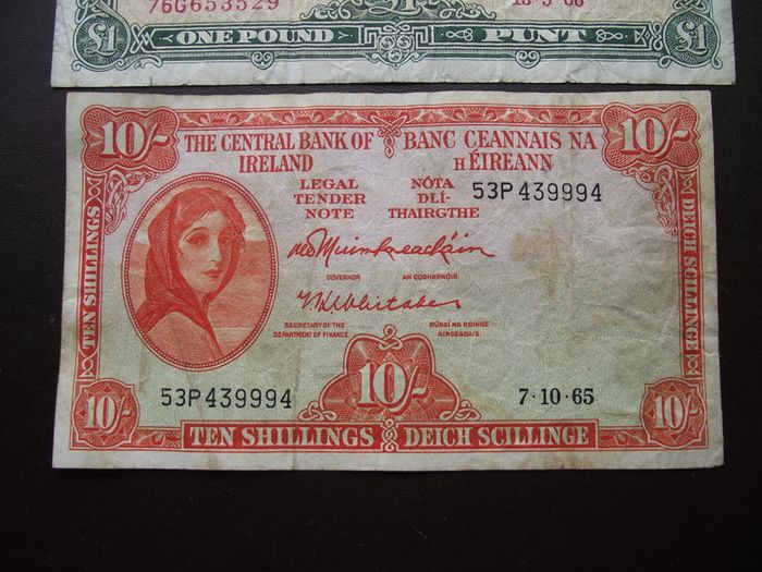 Two Lady Lavery Notes: 10 shillings (1965) & 1 Pound (1966)