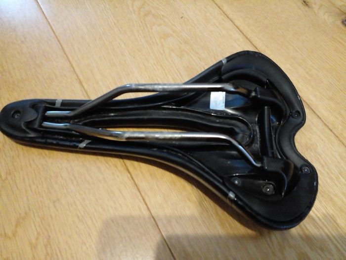 Ladies' Racing Bicycle Saddle
