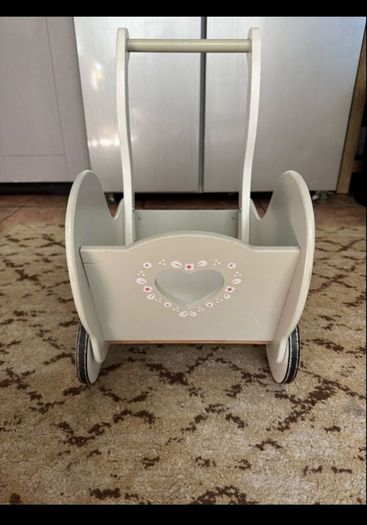 Dolls Pram