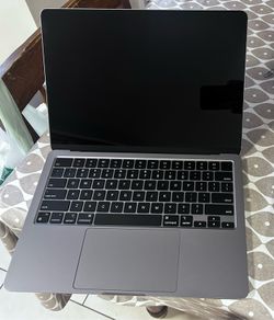 Macbook Air M2 512GB Storage 24GB RAM