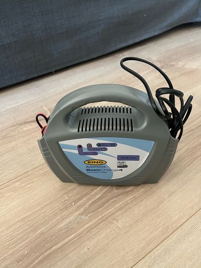 RING Car battery Charger