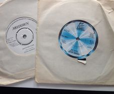 Vinyl records,7in singles, Stevie Wonder, 2 singles
