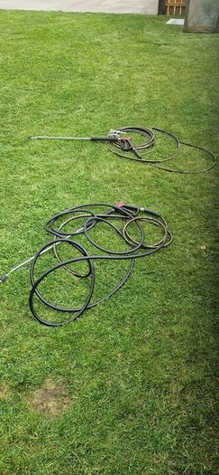 Pressure washer gun