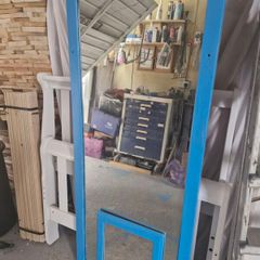 Large and small mirror