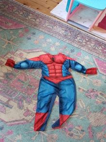 Spiderman costume 6-8yrs
