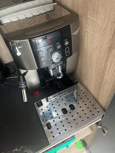 coffee machine De longhi coffee machine Magnifica S ECAM250.33.TB