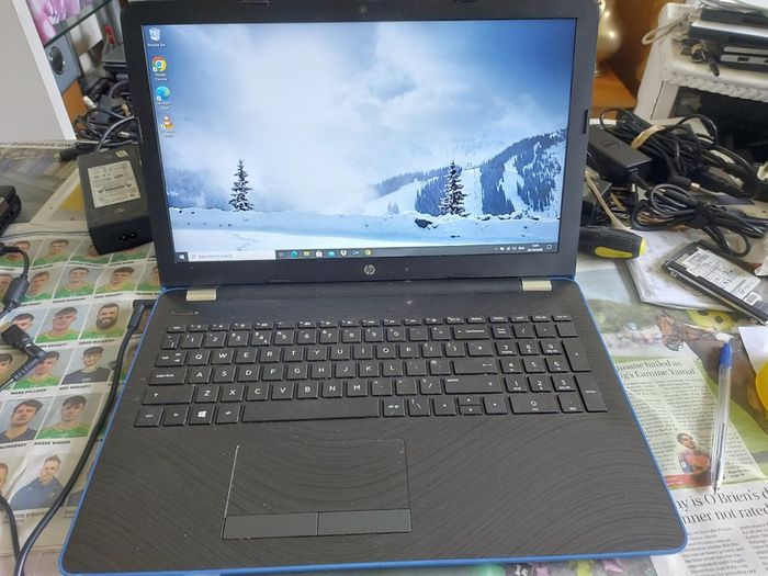 HP 15.6 inch Laptop, Model 15-bw059sa, AMD A6-9220 Radeon R4, 5 Compute Cores 2C plus 3G, 2.5GHz, 4GB Ram, 1 Terrabyte HDD, Windows 10, Microsoft Edge, Chrome, and VLC