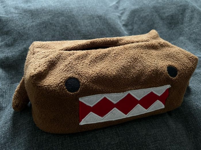 Domo tissue box cover