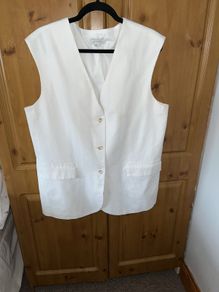 Waistcoat sleeveless