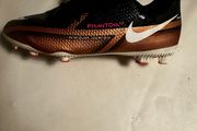 Nike PHANTOM Football boots size 3 uk