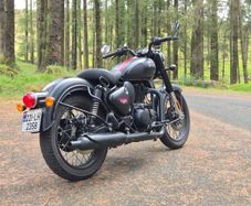 Royal Enfield Classic 350 with many upgrades
