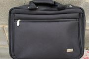 BRAND NEW Technika Laptop Bag 15.6 "