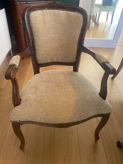 Mahogany Wood Dining Table & Chairs