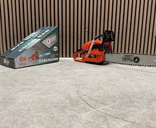 Brand New 55cc Chainsaw - 20" Bar
