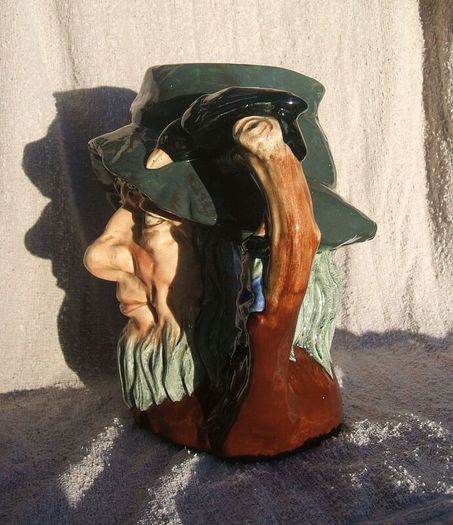 RIP VAN WINKLE D6438 (Royal Doulton) - a vintage large size character jug (1950's - 1970's). 6.5" height.