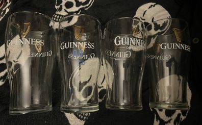 Guinness Draught 00 beer Official Pint Glasses