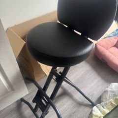 Guitar Chair