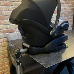 Maxi Cosi infant seat