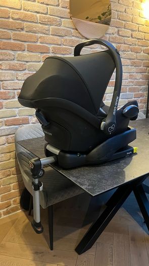 Maxi Cosi infant seat