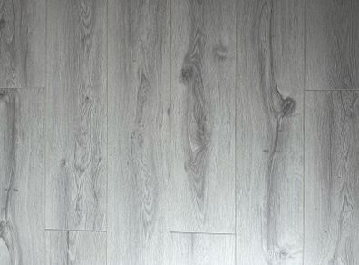 Laminated Flooring  5 Boxes