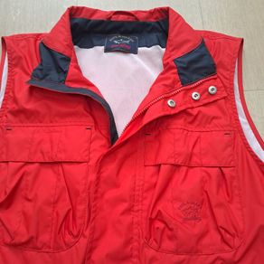 Paul and Shark vest gilet