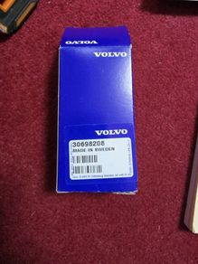 Volvo XC90 Gen 2033 to 2014. Headlight washer noozle and cover. Genuine parts. Brand new