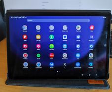 Samsung Galaxy Tab S9+ Plus WiFi 512GB SM-X810 + Case and screen protectors