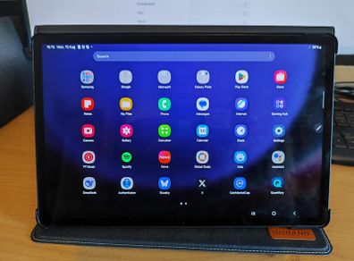 Samsung Galaxy Tab S9+ Plus WiFi 512GB SM-X810 + Case and screen protectors