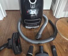 Miele c3 vacuum cleaner