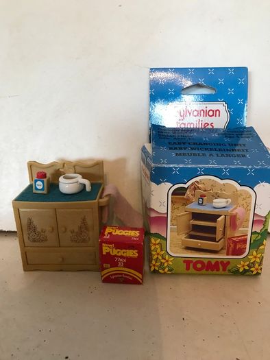 Rare Vintage Sylvanian Families Baby Changing Unit