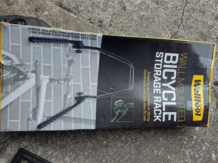 Welltool wall mounted Bicycle storage Rack, supports up to 2 Bikes, 30KG, in as new condition, never used