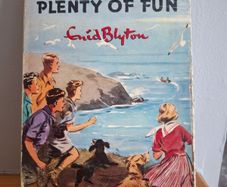 Famous Five Vintage
