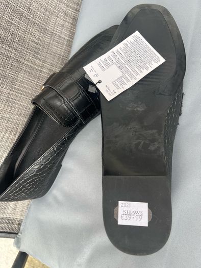 Ladies BNWT mango shoes size 5