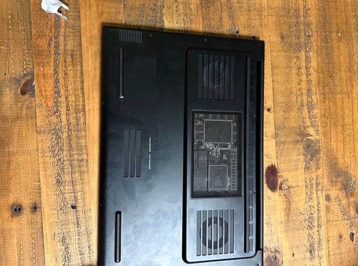 Razer Blade 18 - Rtx 5090 - 64gb Ddr5