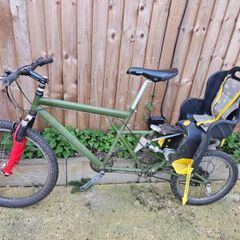 Long tail cargo bike