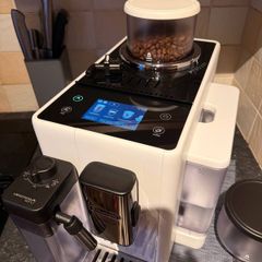 Delonghi  Rivellia Coffee machine