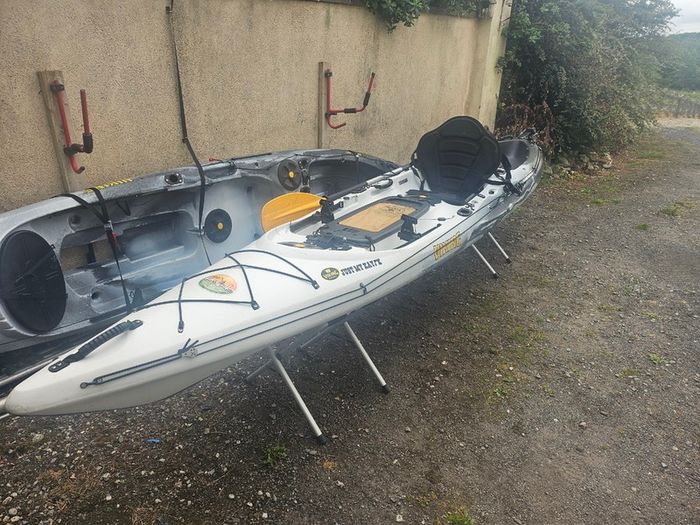 Fishing kayak