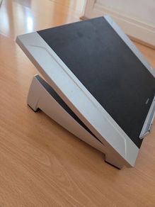 Laptop stand