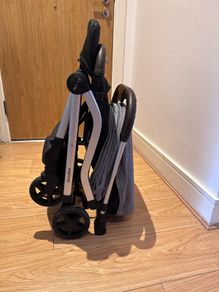 Zummi Explorer Compact Stroller
