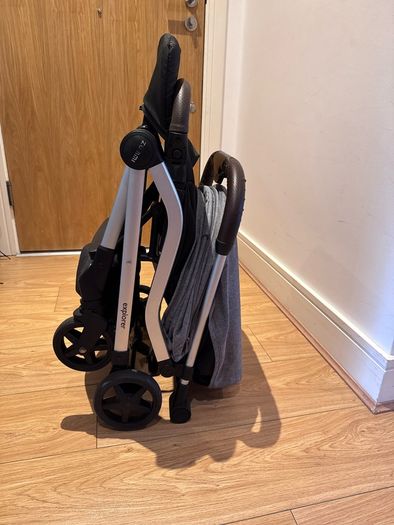 Zummi Explorer Compact Stroller