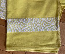 table cloths / selection of french vintage linen