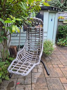 Outdoor Hanging Swing Chair with Cushion
